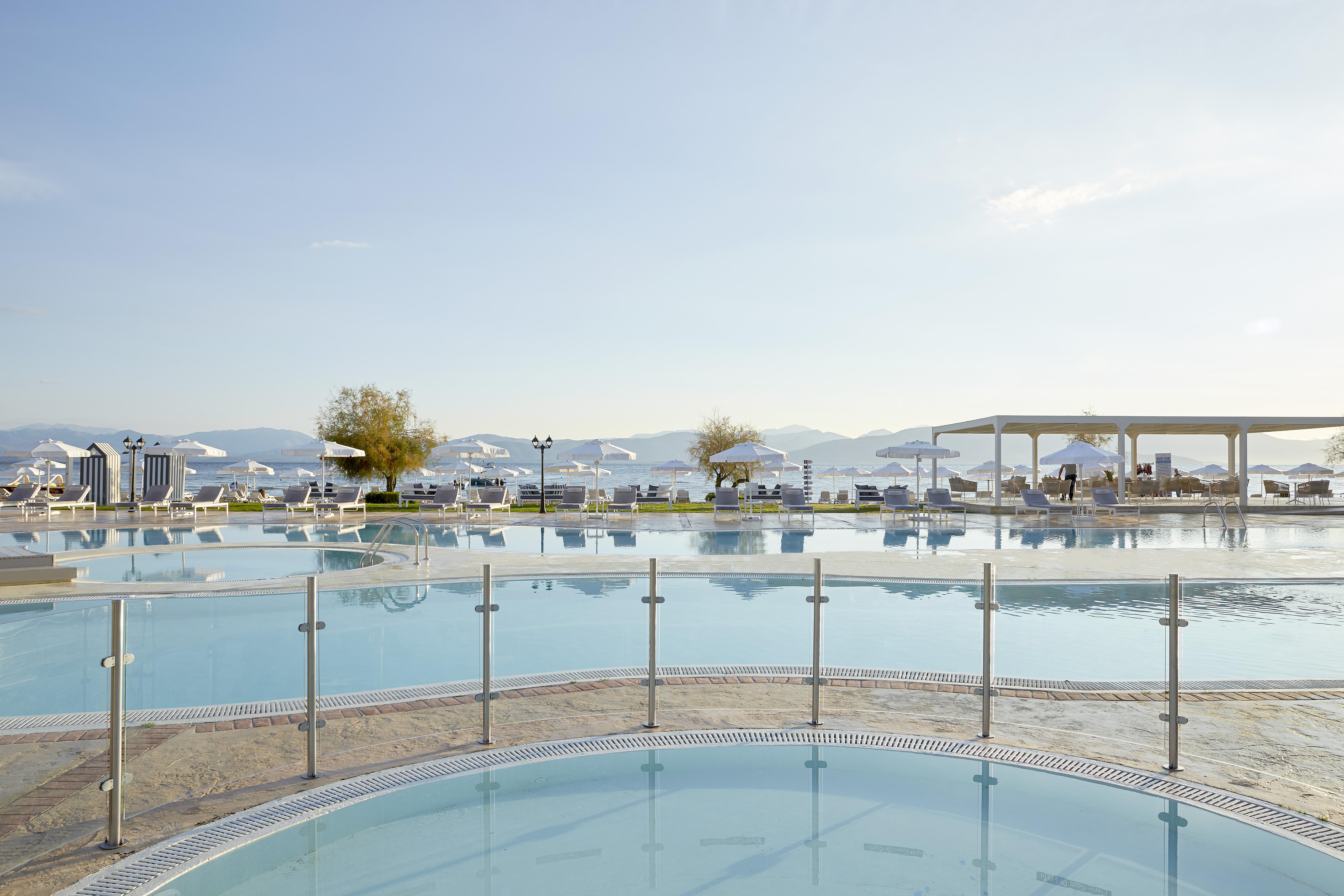 Capo Di Corfu Apart otel Kávos Dış mekan fotoğraf The pool at the hotel
