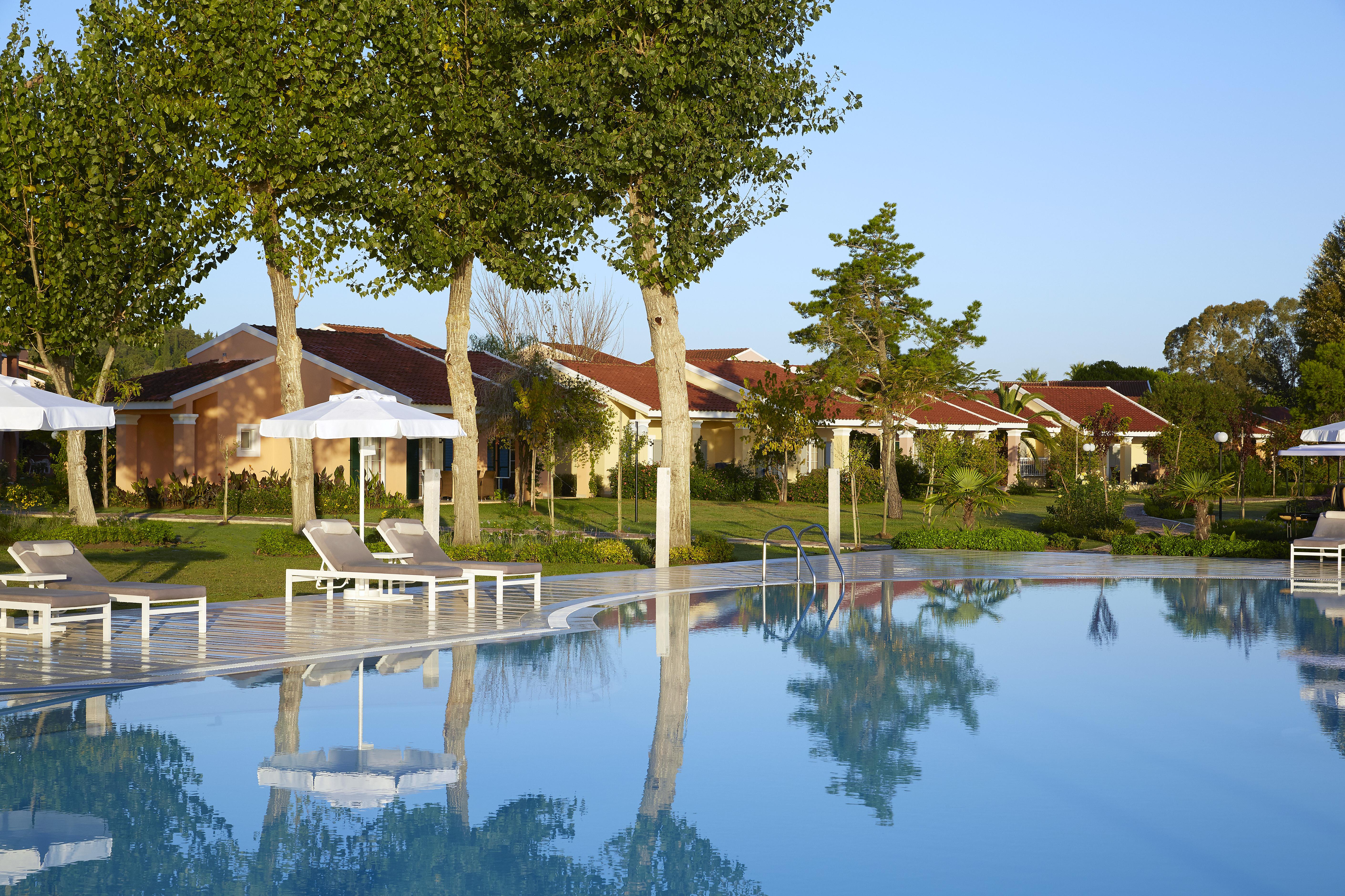 Capo Di Corfu Apart otel Kávos Dış mekan fotoğraf The resort's pool
