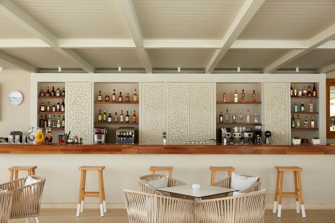 Capo Di Corfu Apart otel Kávos Dış mekan fotoğraf The bar at the hotel